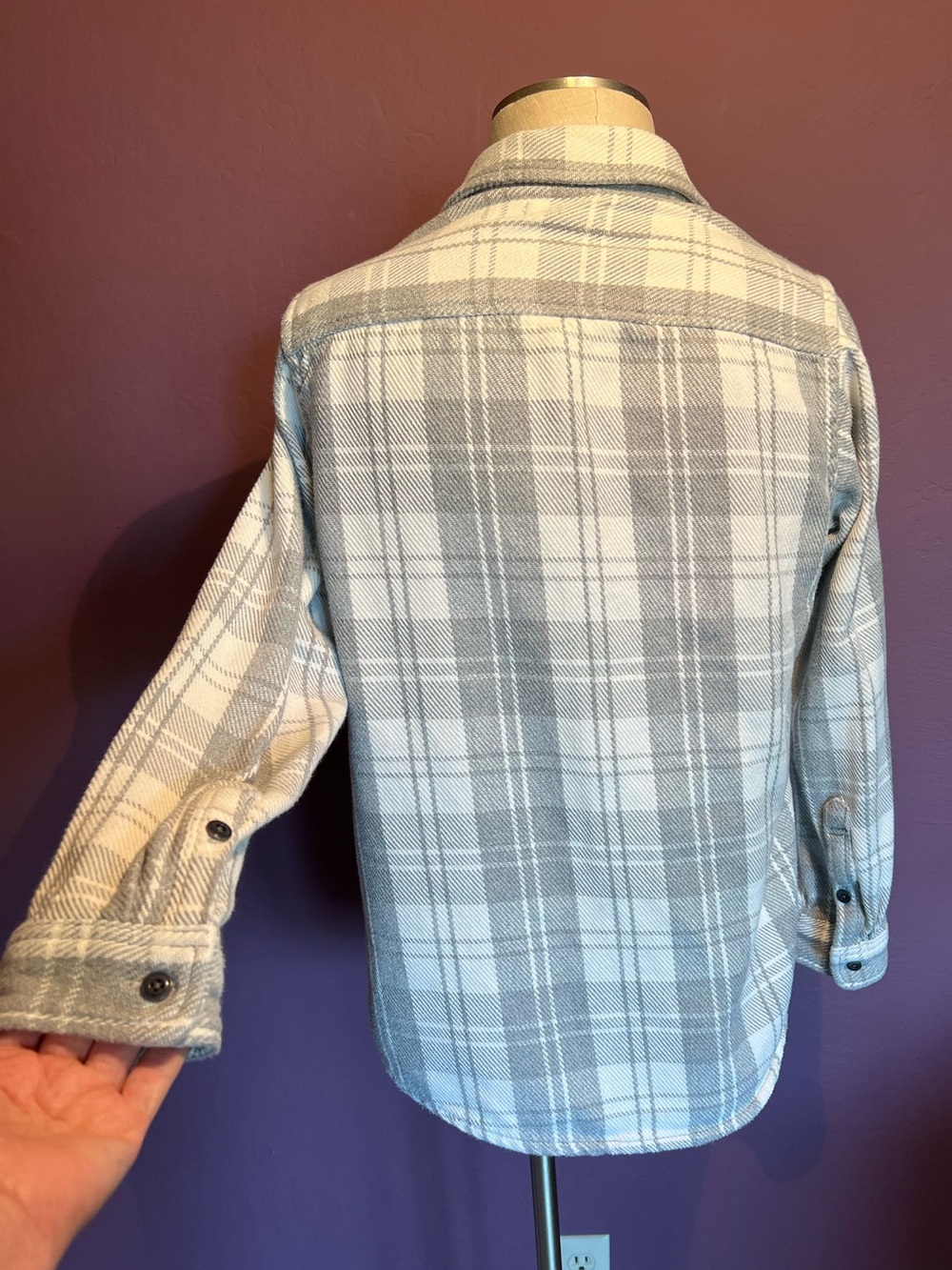 🤍Outerknown Chroma Blanket Shirt in Gray & White Plaid • Organic Cotton • XS/S - Picture 3 of 6